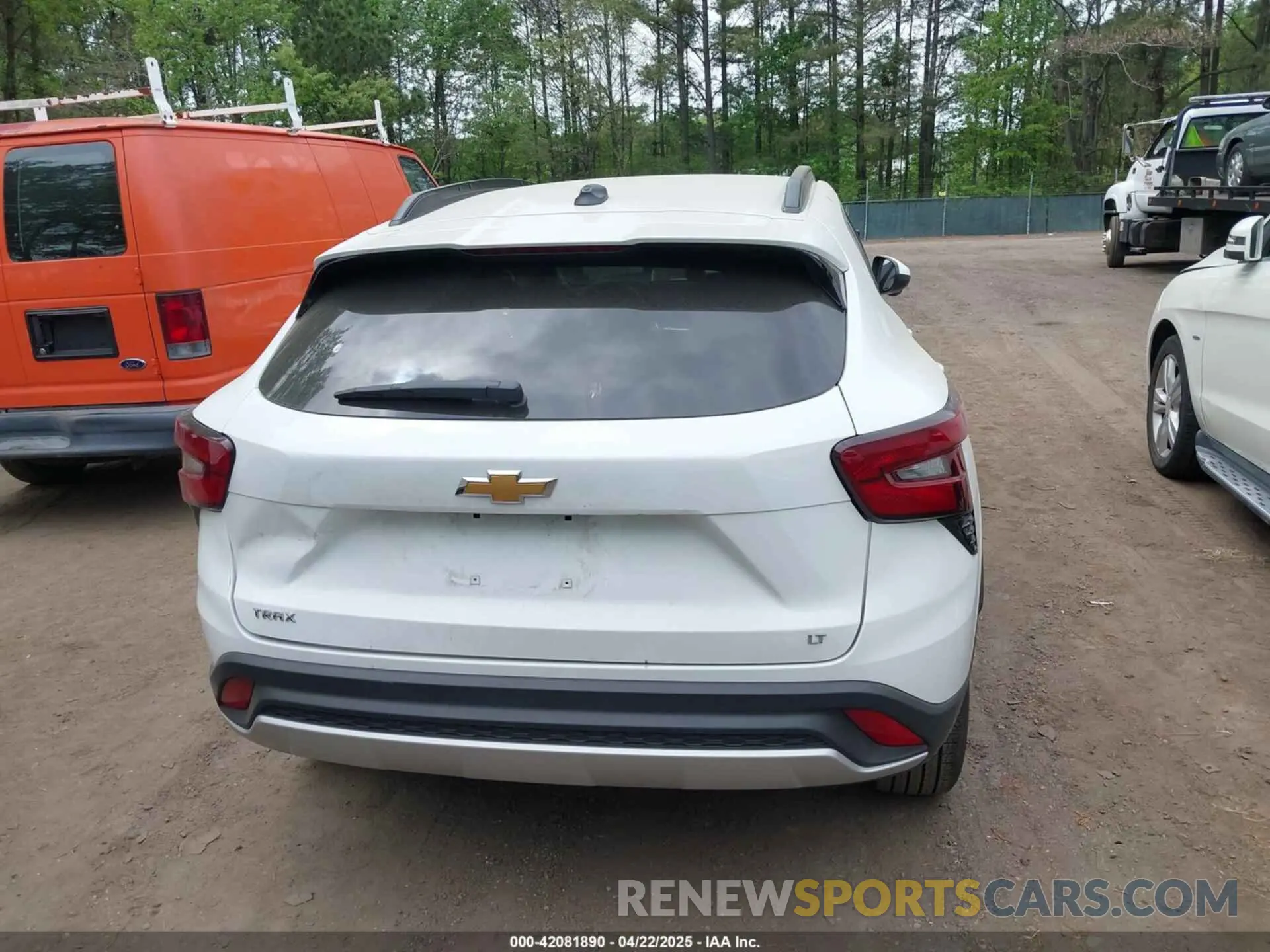16 Photograph of a damaged car KL77LHEP9SC167062 CHEVROLET TRAX 2025