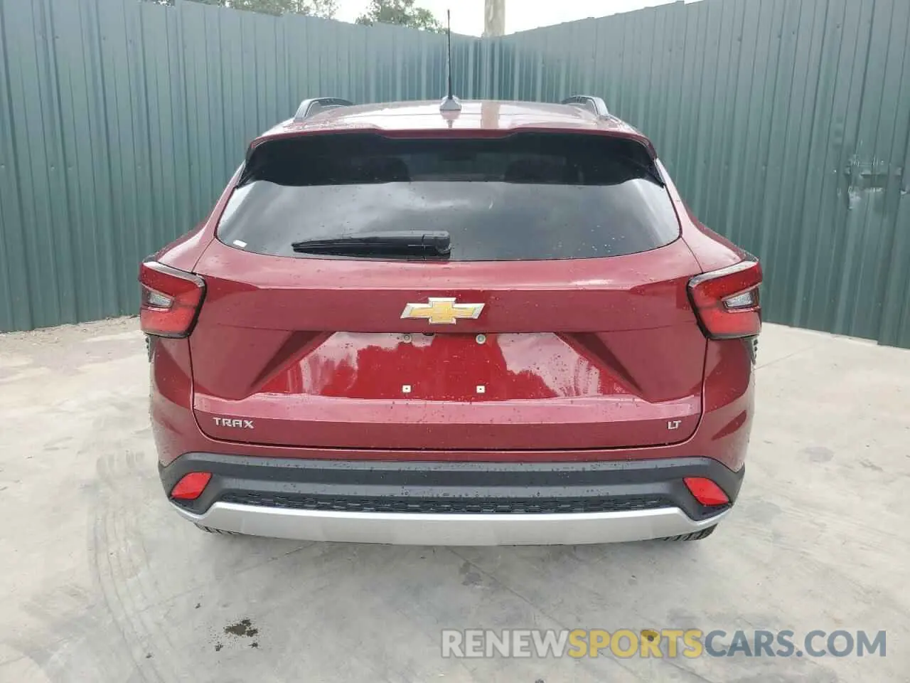 6 Photograph of a damaged car KL77LHEP9SC203008 CHEVROLET TRAX 2025