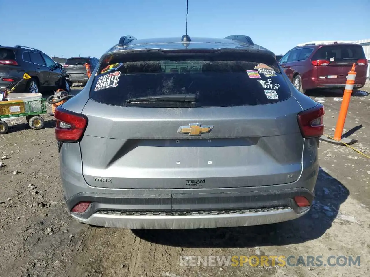 6 Photograph of a damaged car KL77LHEPXSC004940 CHEVROLET TRAX 2025
