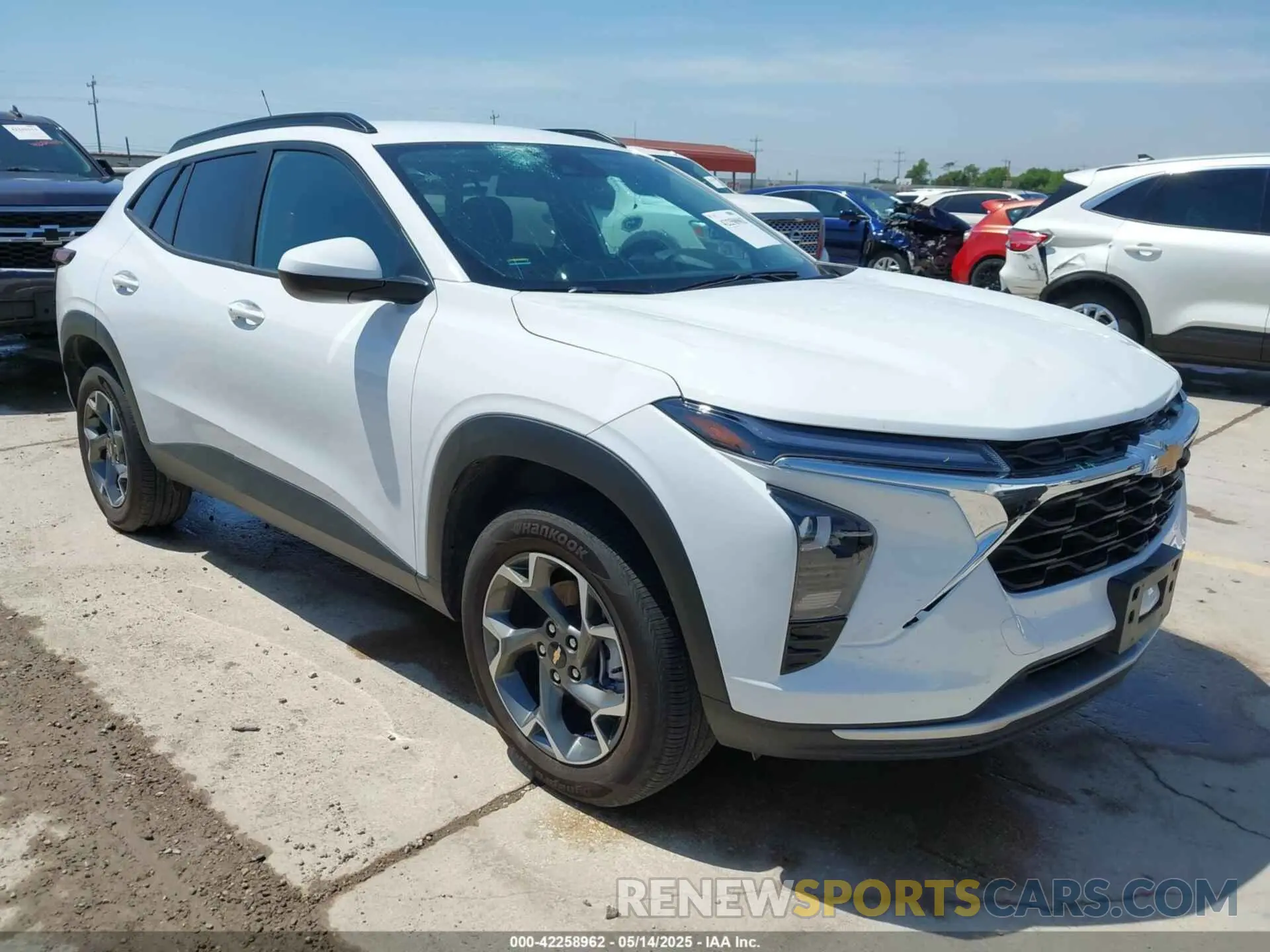 1 Photograph of a damaged car KL77LHEPXSC008292 CHEVROLET TRAX 2025