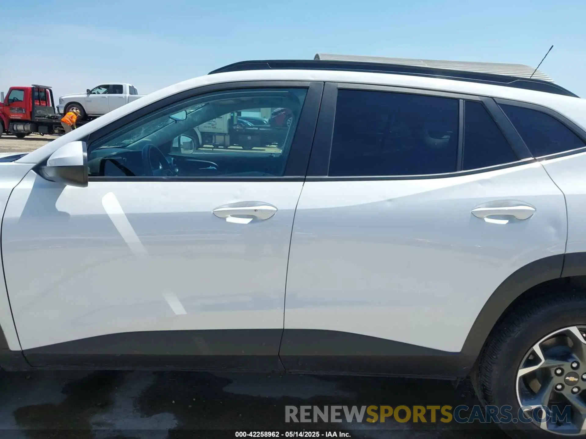14 Photograph of a damaged car KL77LHEPXSC008292 CHEVROLET TRAX 2025