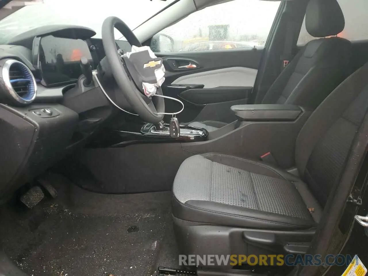 7 Photograph of a damaged car KL77LHEPXSC151632 CHEVROLET TRAX 2025