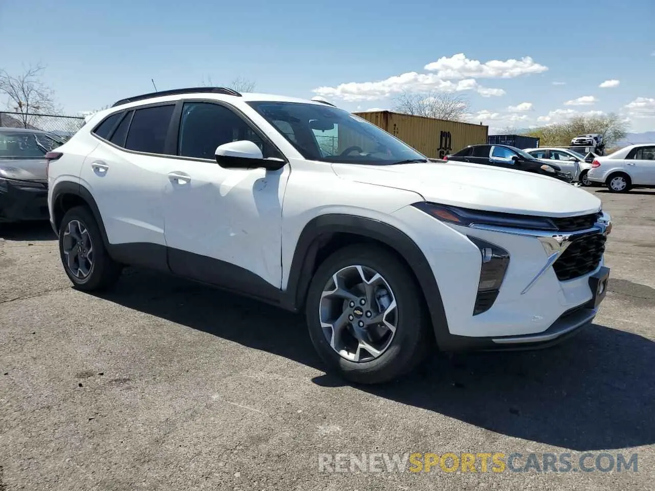4 Photograph of a damaged car KL77LHEPXSC220917 CHEVROLET TRAX 2025