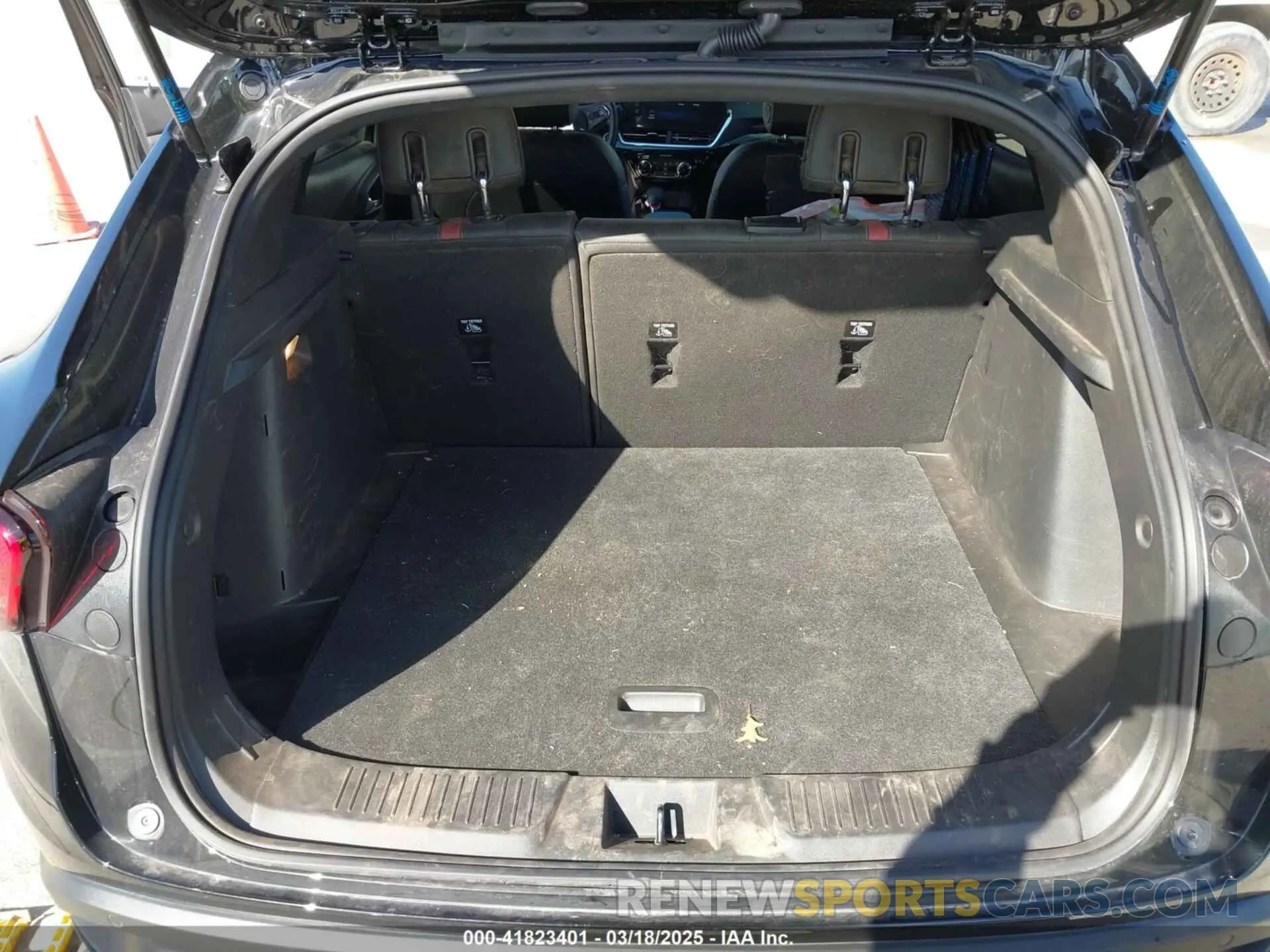 12 Photograph of a damaged car KL77LJEP0SC015050 CHEVROLET TRAX 2025