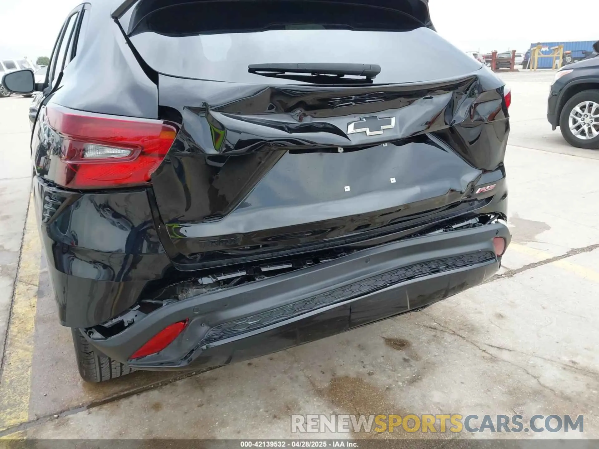 6 Photograph of a damaged car KL77LJEP0SC034200 CHEVROLET TRAX 2025