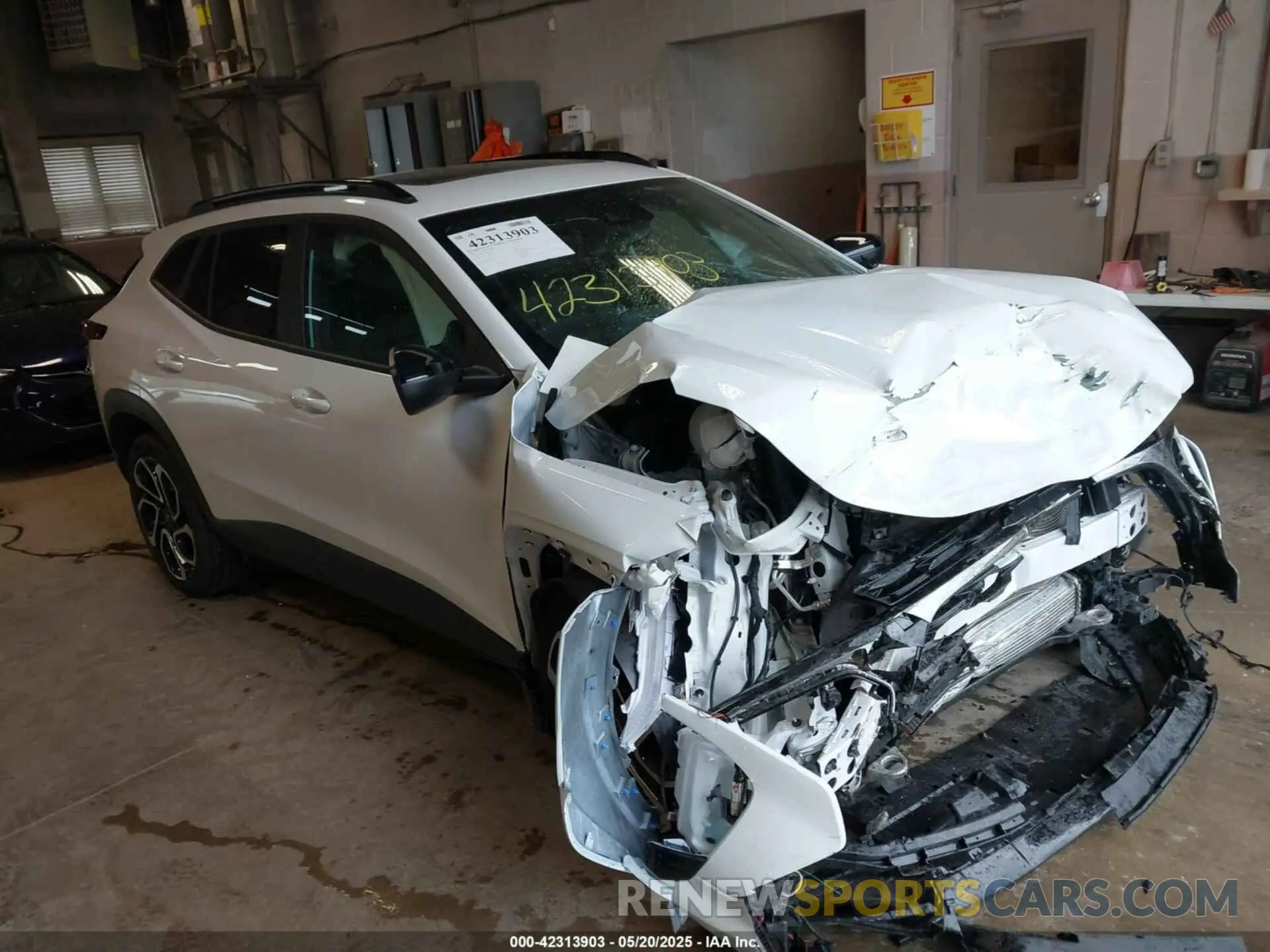 1 Photograph of a damaged car KL77LJEP1SC011704 CHEVROLET TRAX 2025