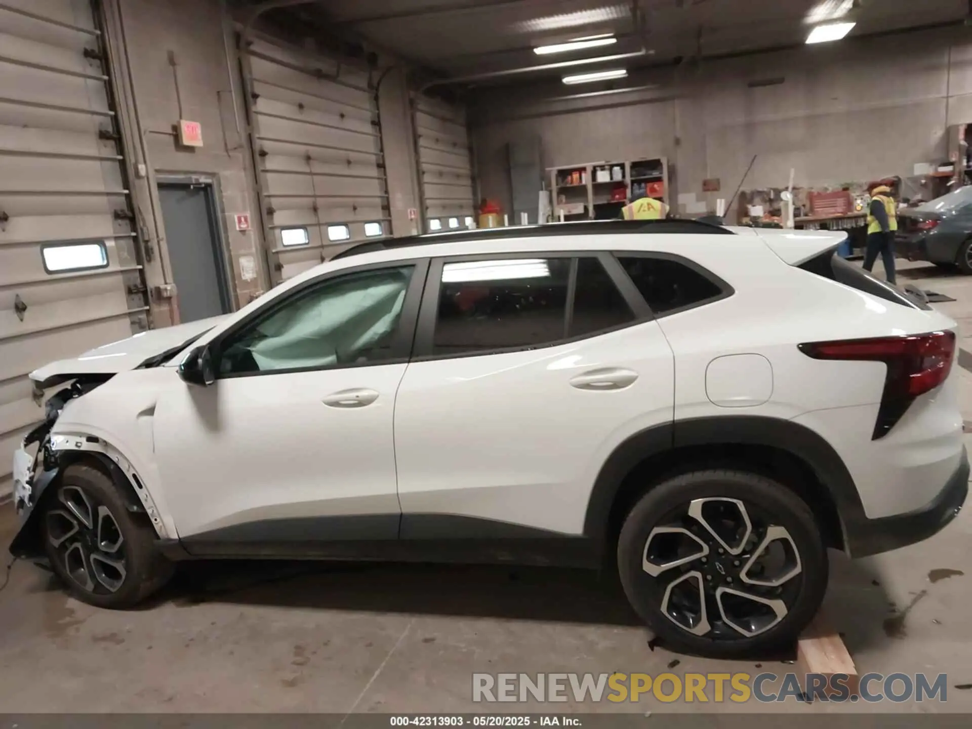 13 Photograph of a damaged car KL77LJEP1SC011704 CHEVROLET TRAX 2025