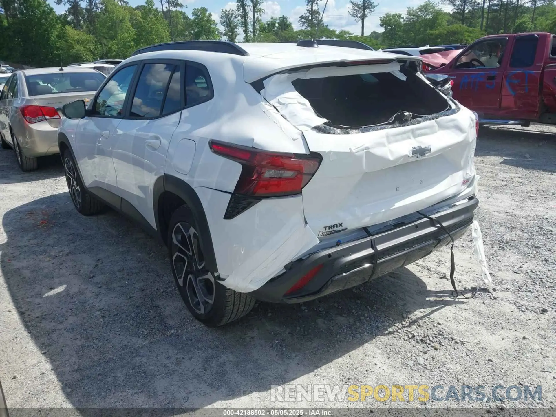 3 Photograph of a damaged car KL77LJEP1SC165782 CHEVROLET TRAX 2025