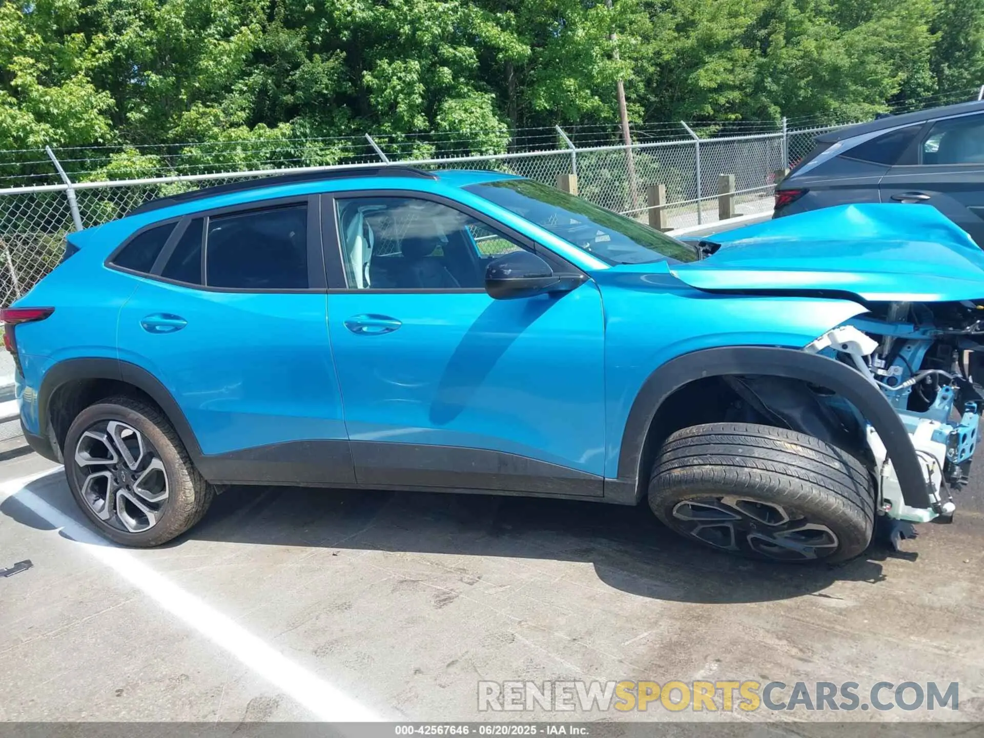 13 Photograph of a damaged car KL77LJEP2SC039947 CHEVROLET TRAX 2025