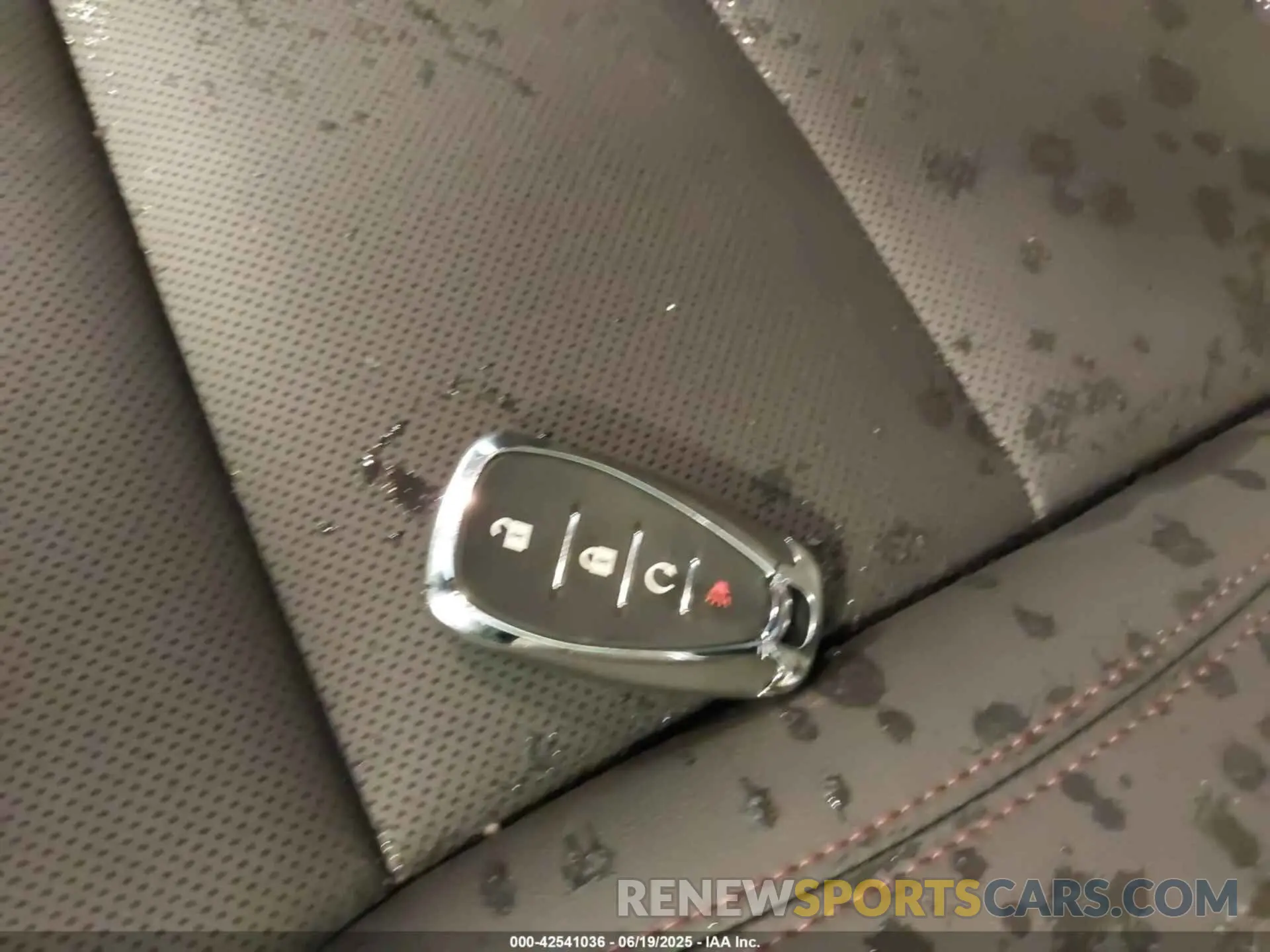 11 Photograph of a damaged car KL77LJEP2SC236214 CHEVROLET TRAX 2025