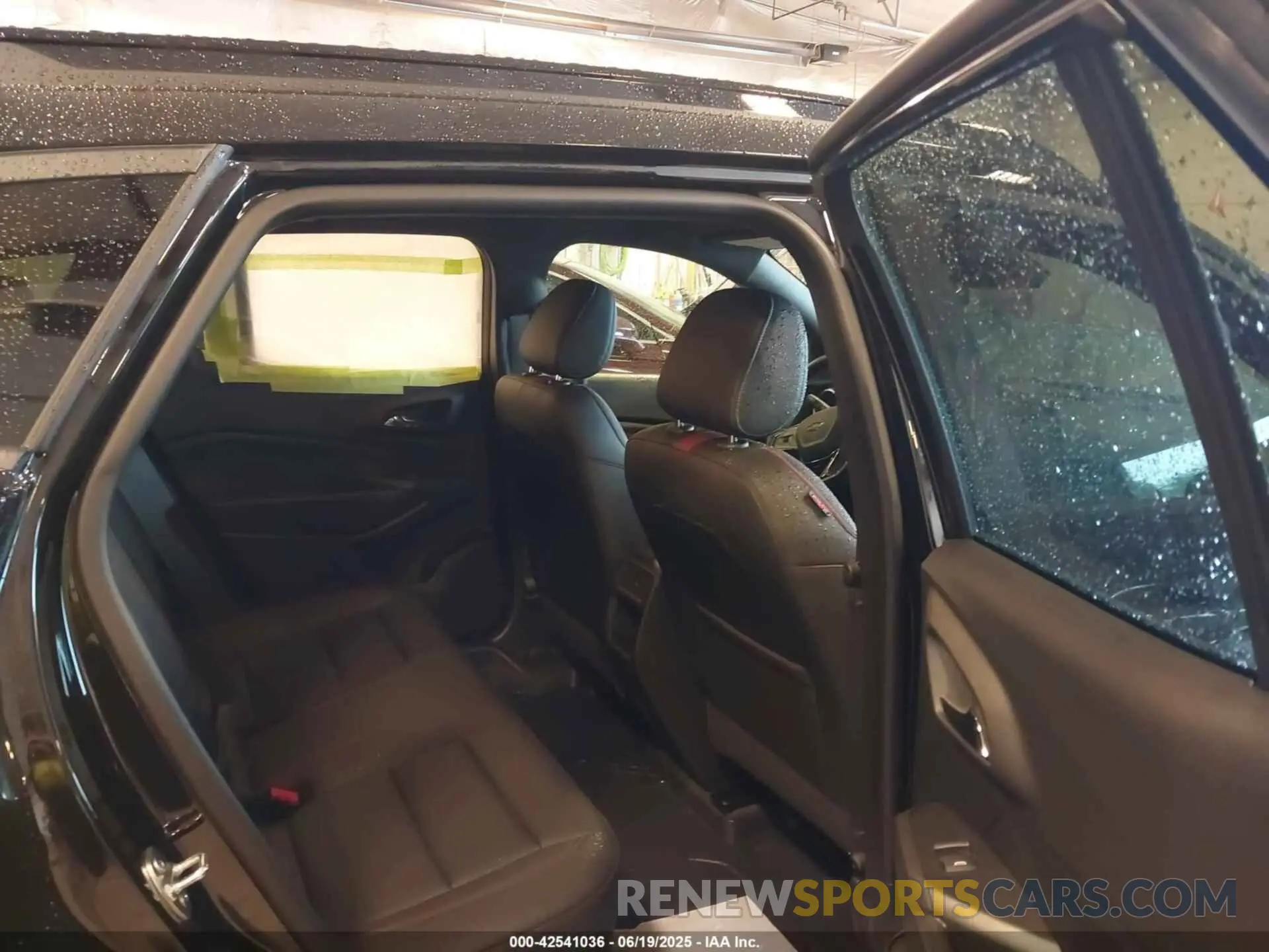 8 Photograph of a damaged car KL77LJEP2SC236214 CHEVROLET TRAX 2025