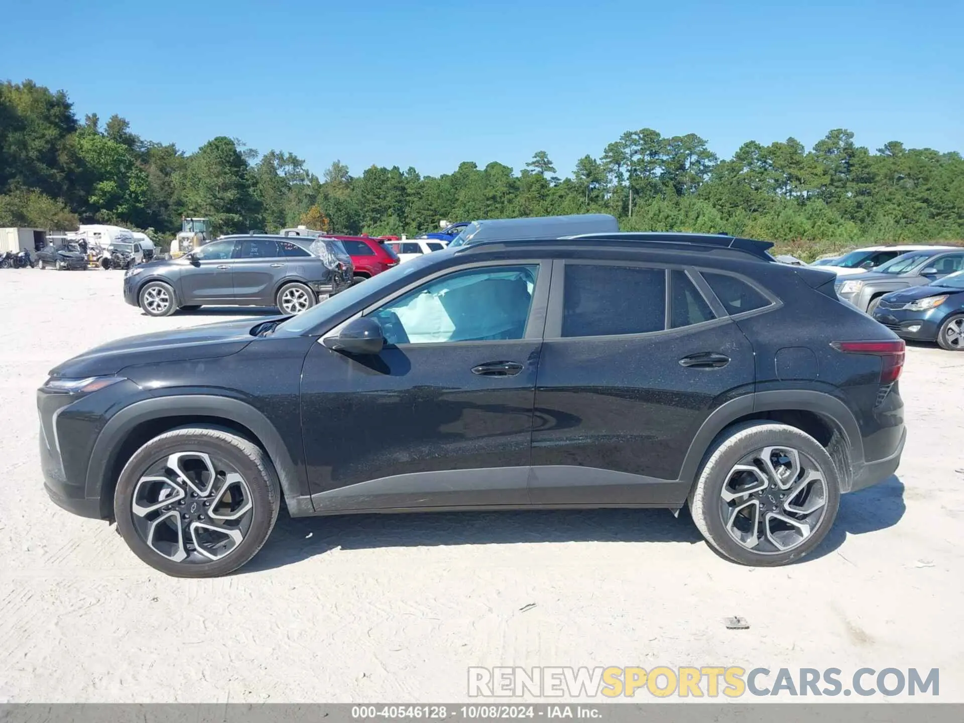 14 Photograph of a damaged car KL77LJEP3SC009551 CHEVROLET TRAX 2025