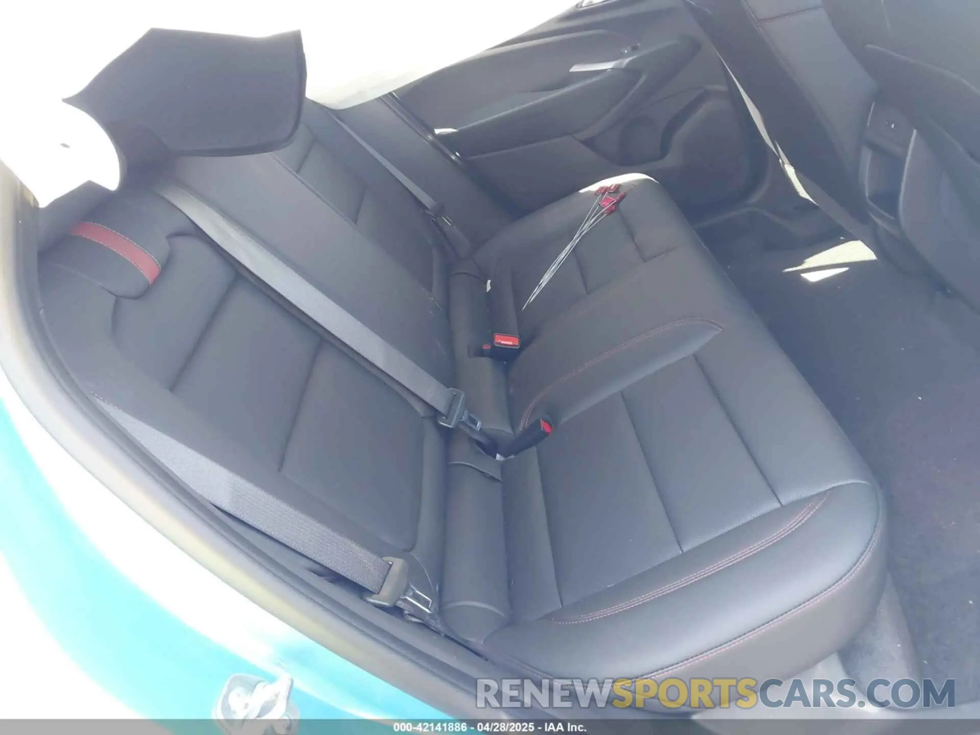 8 Photograph of a damaged car KL77LJEP3SC111433 CHEVROLET TRAX 2025