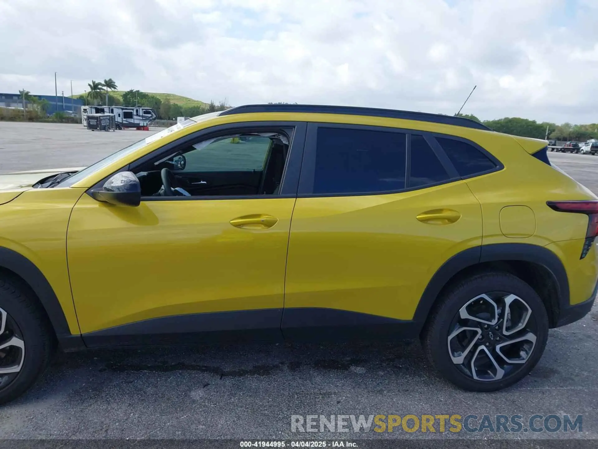 15 Photograph of a damaged car KL77LJEP4SC073257 CHEVROLET TRAX 2025