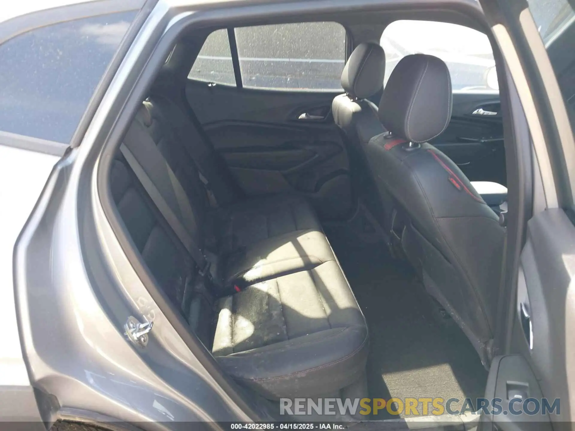 8 Photograph of a damaged car KL77LJEP4SC118004 CHEVROLET TRAX 2025