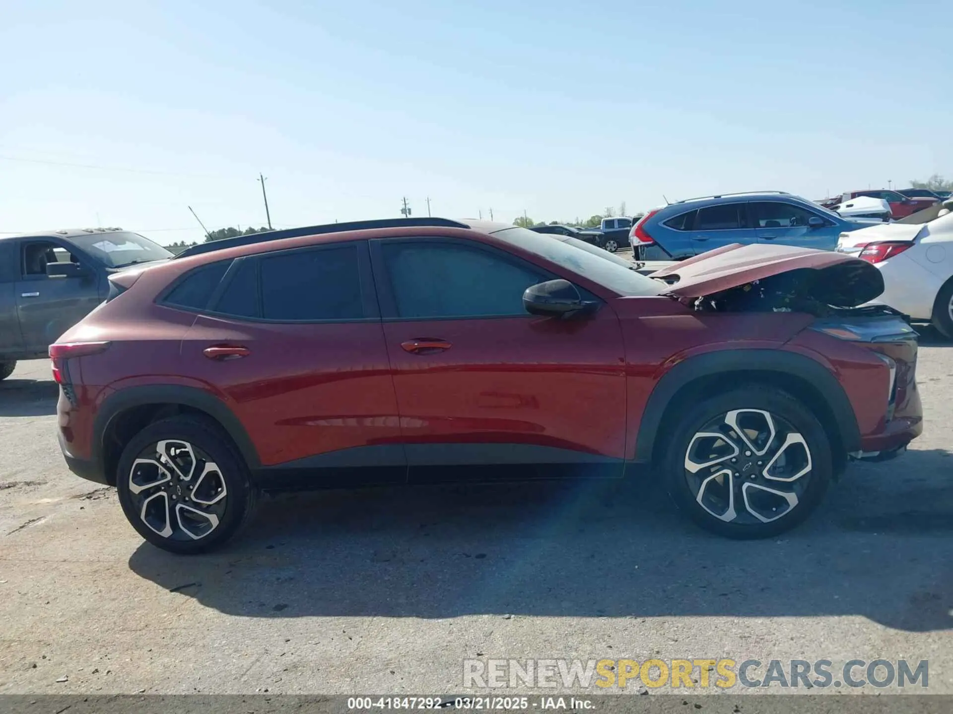 12 Photograph of a damaged car KL77LJEP6SC124838 CHEVROLET TRAX 2025