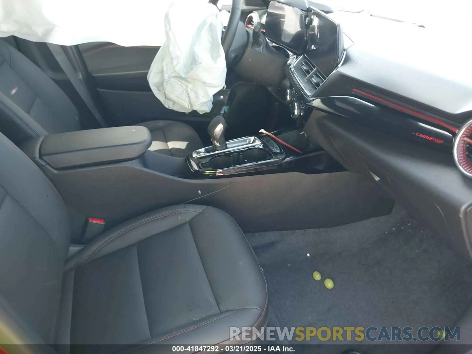 5 Photograph of a damaged car KL77LJEP6SC124838 CHEVROLET TRAX 2025