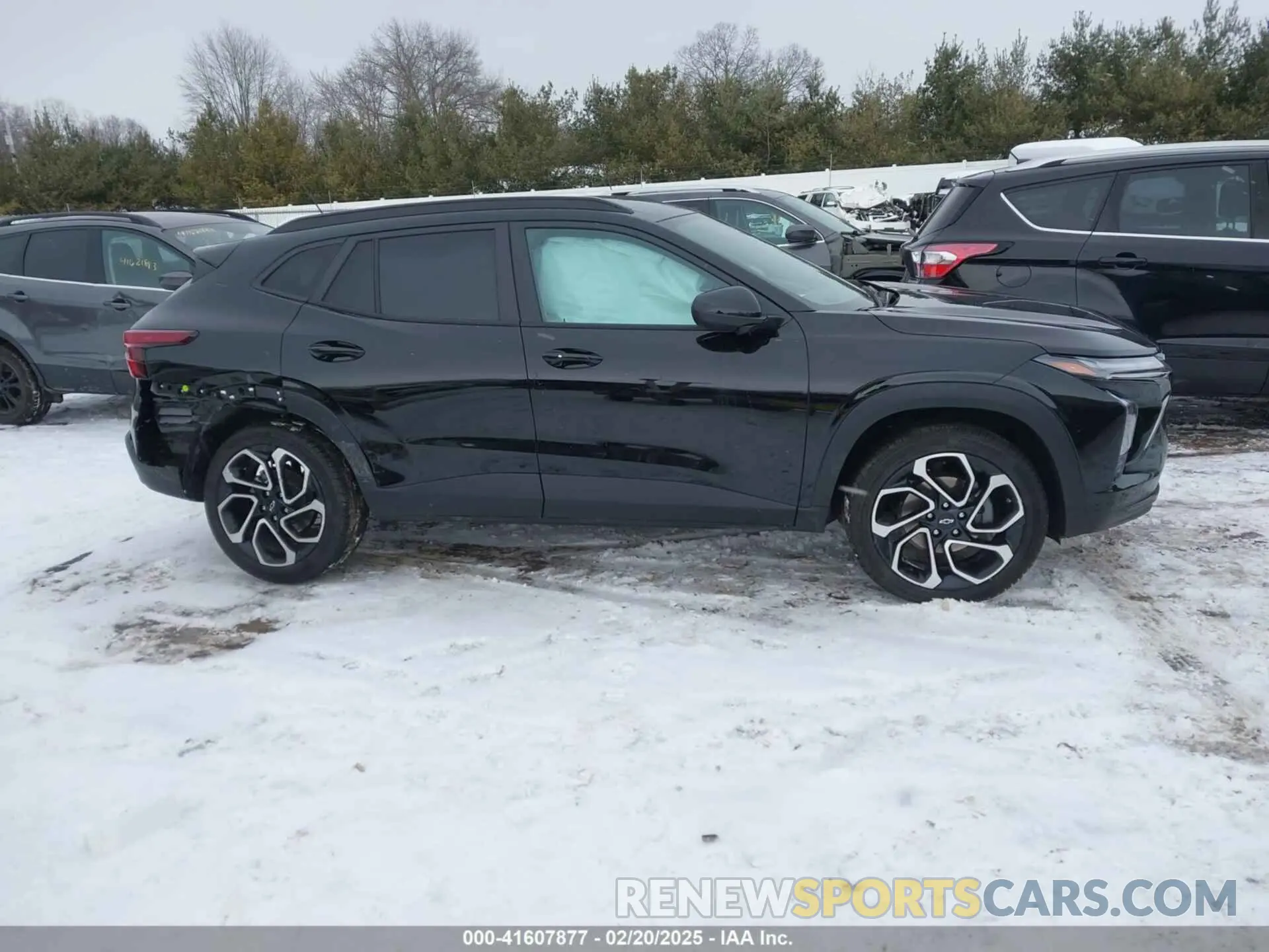 13 Photograph of a damaged car KL77LJEP7SC033660 CHEVROLET TRAX 2025