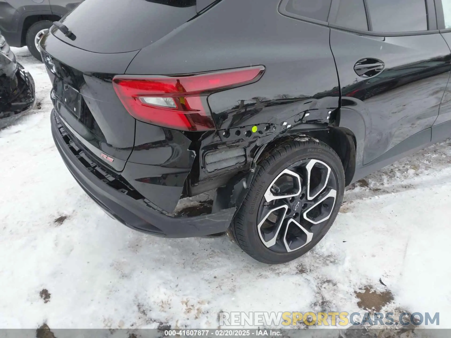 6 Photograph of a damaged car KL77LJEP7SC033660 CHEVROLET TRAX 2025