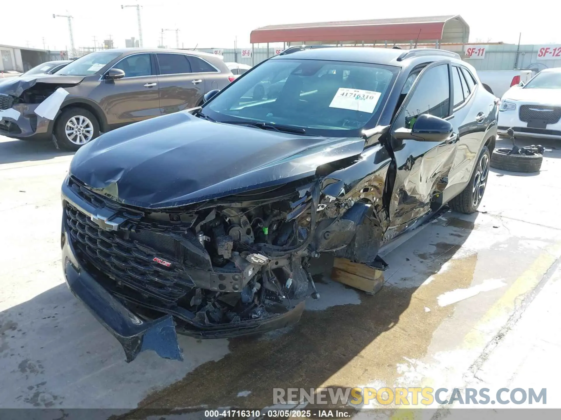 2 Photograph of a damaged car KL77LJEP7SC133760 CHEVROLET TRAX 2025