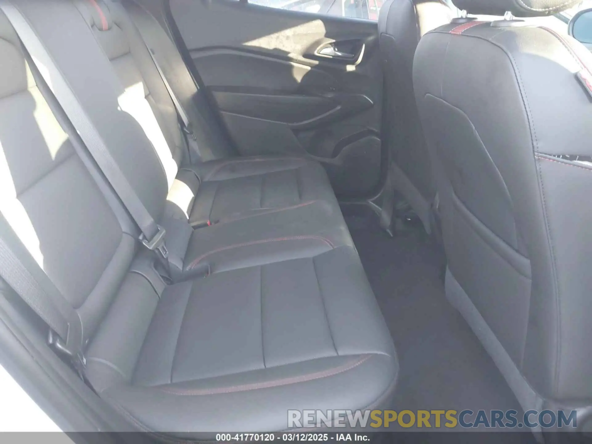 8 Photograph of a damaged car KL77LJEP9SC068636 CHEVROLET TRAX 2025
