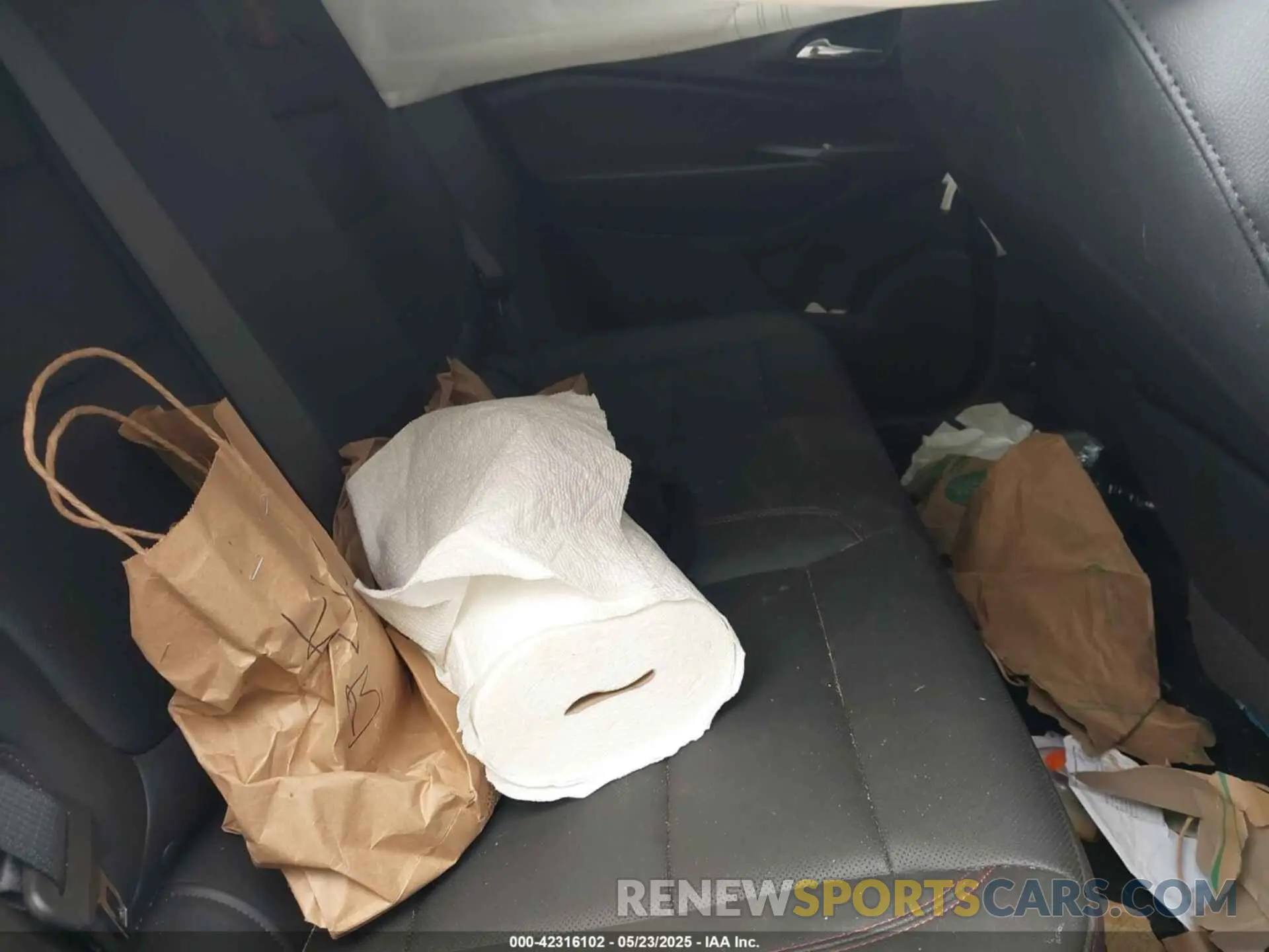 8 Photograph of a damaged car KL77LJEP9SC095688 CHEVROLET TRAX 2025