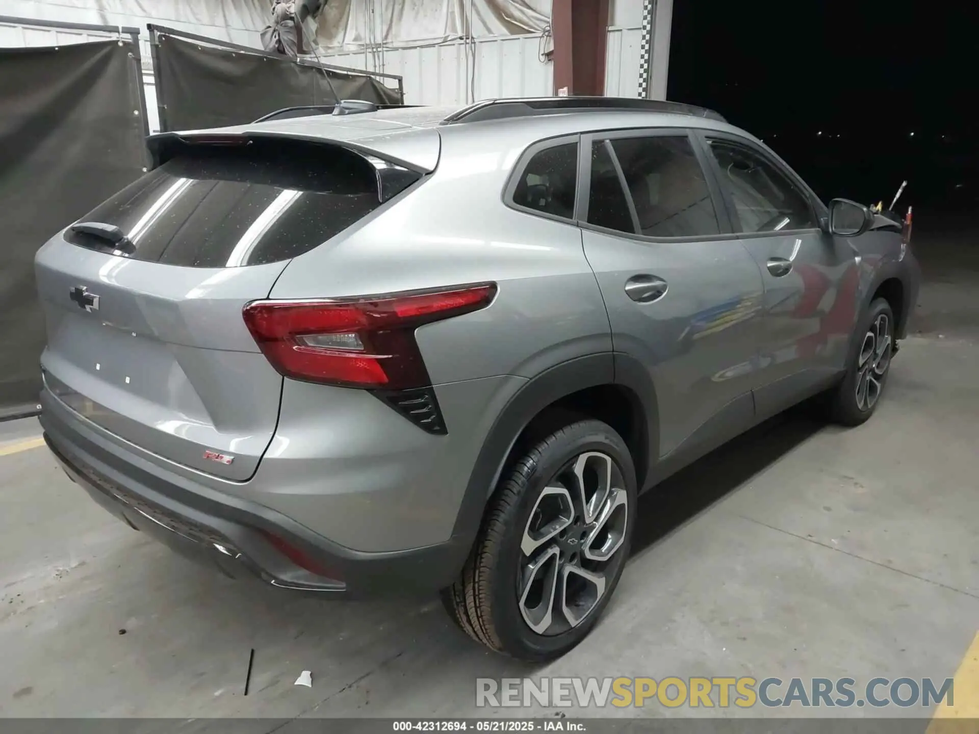 4 Photograph of a damaged car KL77LJEP9SC217739 CHEVROLET TRAX 2025