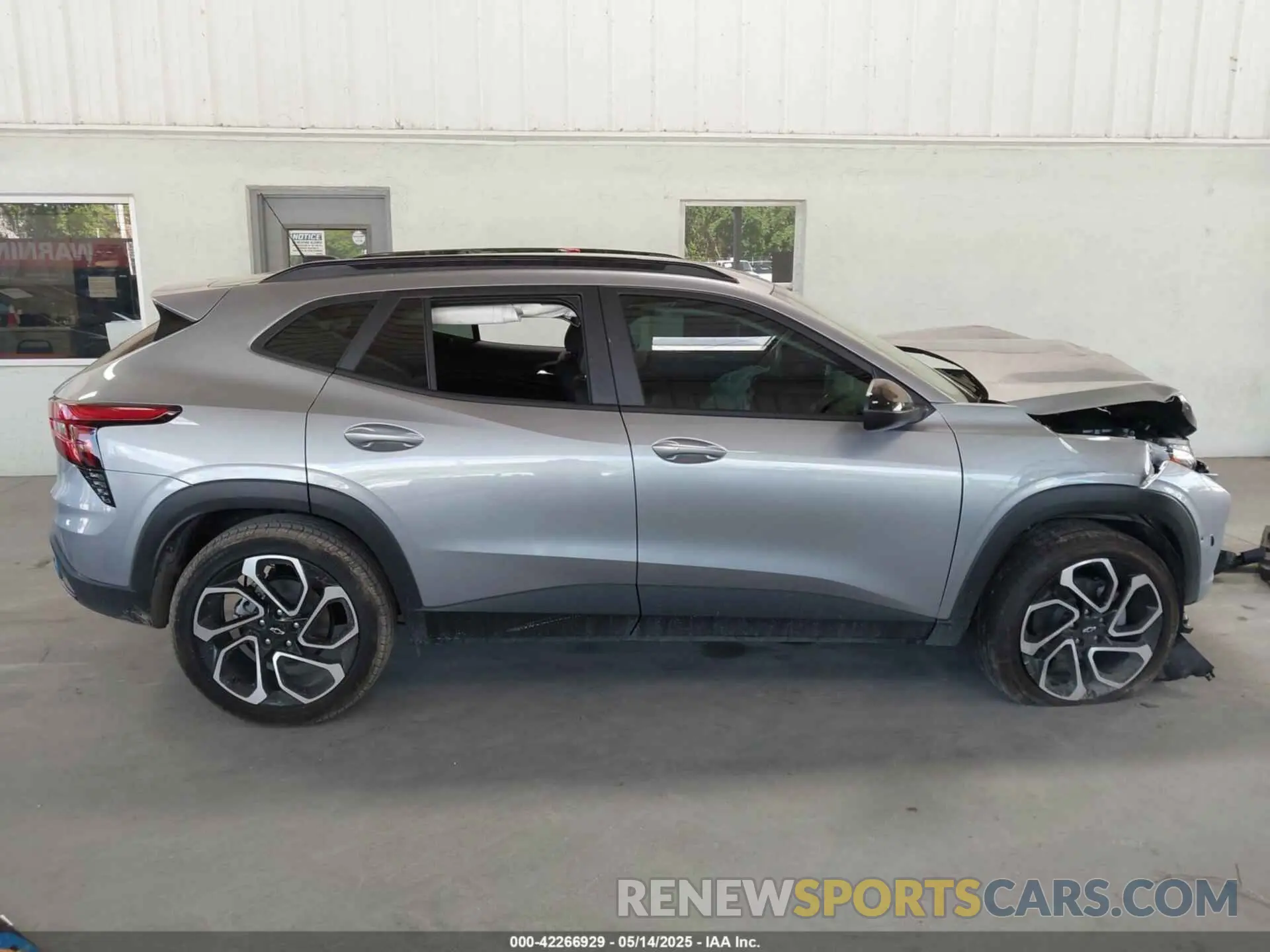 14 Photograph of a damaged car KL77LJEPXSC163836 CHEVROLET TRAX 2025