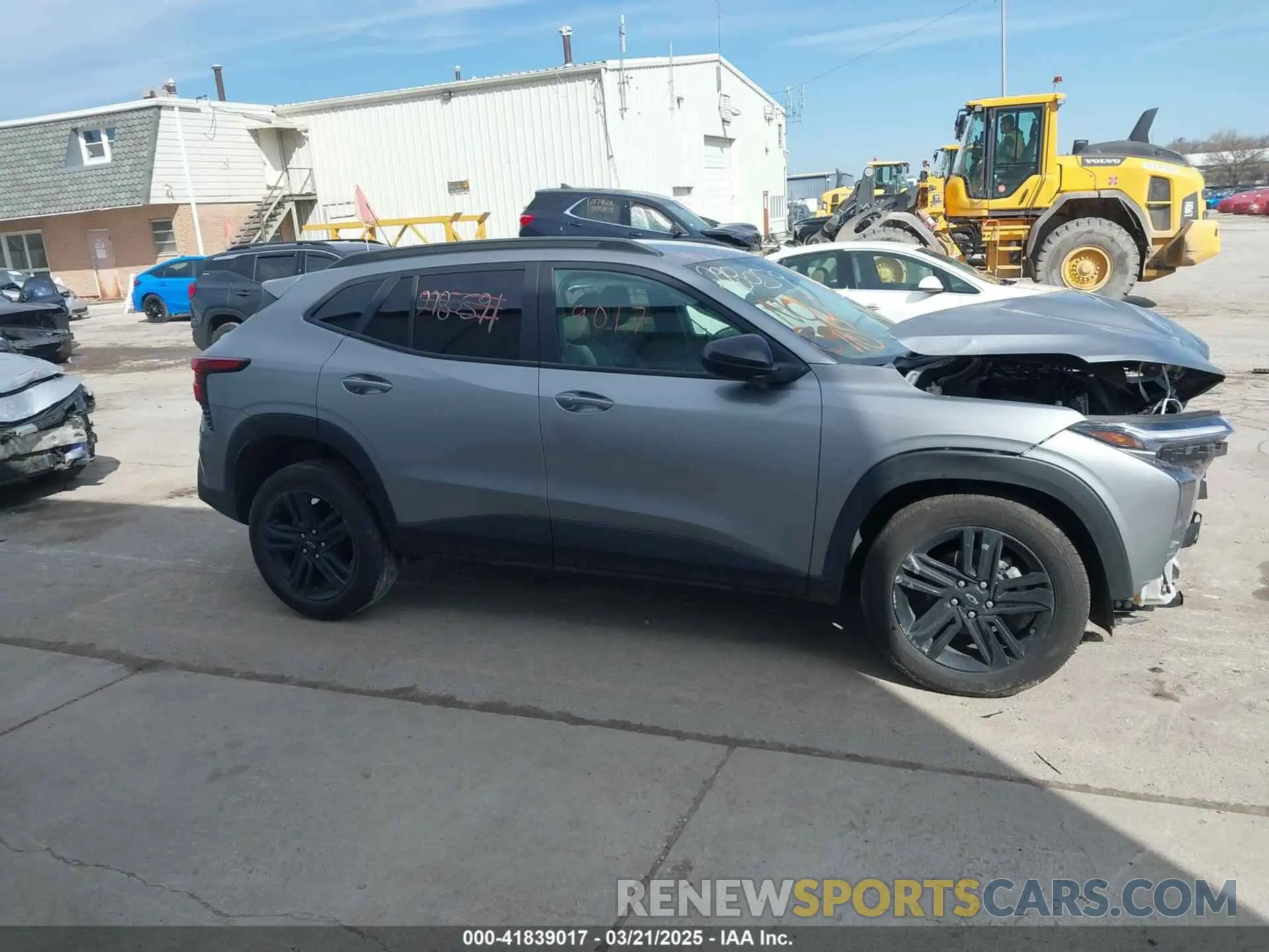 14 Photograph of a damaged car KL77LKEP0SC091907 CHEVROLET TRAX 2025