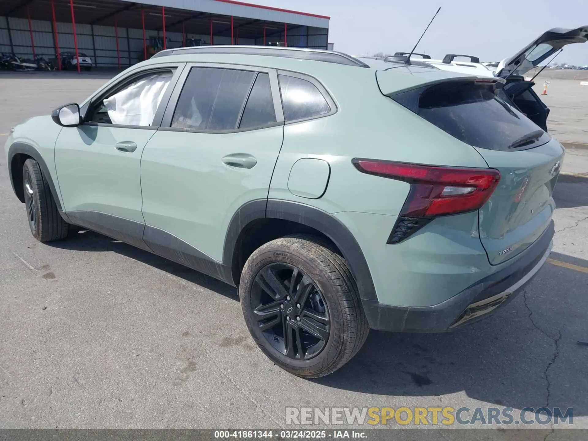 3 Photograph of a damaged car KL77LKEP0SC176035 CHEVROLET TRAX 2025