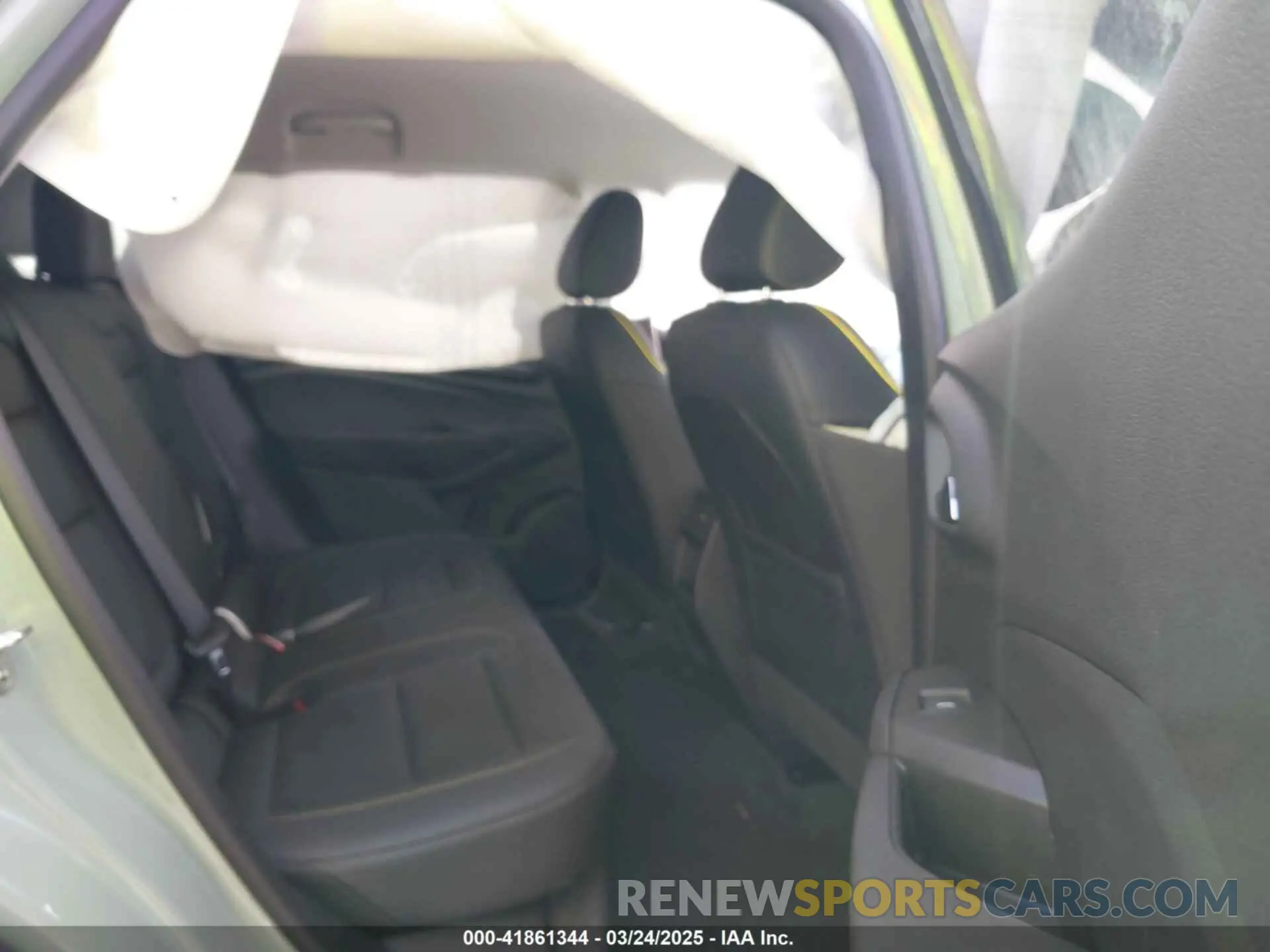 8 Photograph of a damaged car KL77LKEP0SC176035 CHEVROLET TRAX 2025