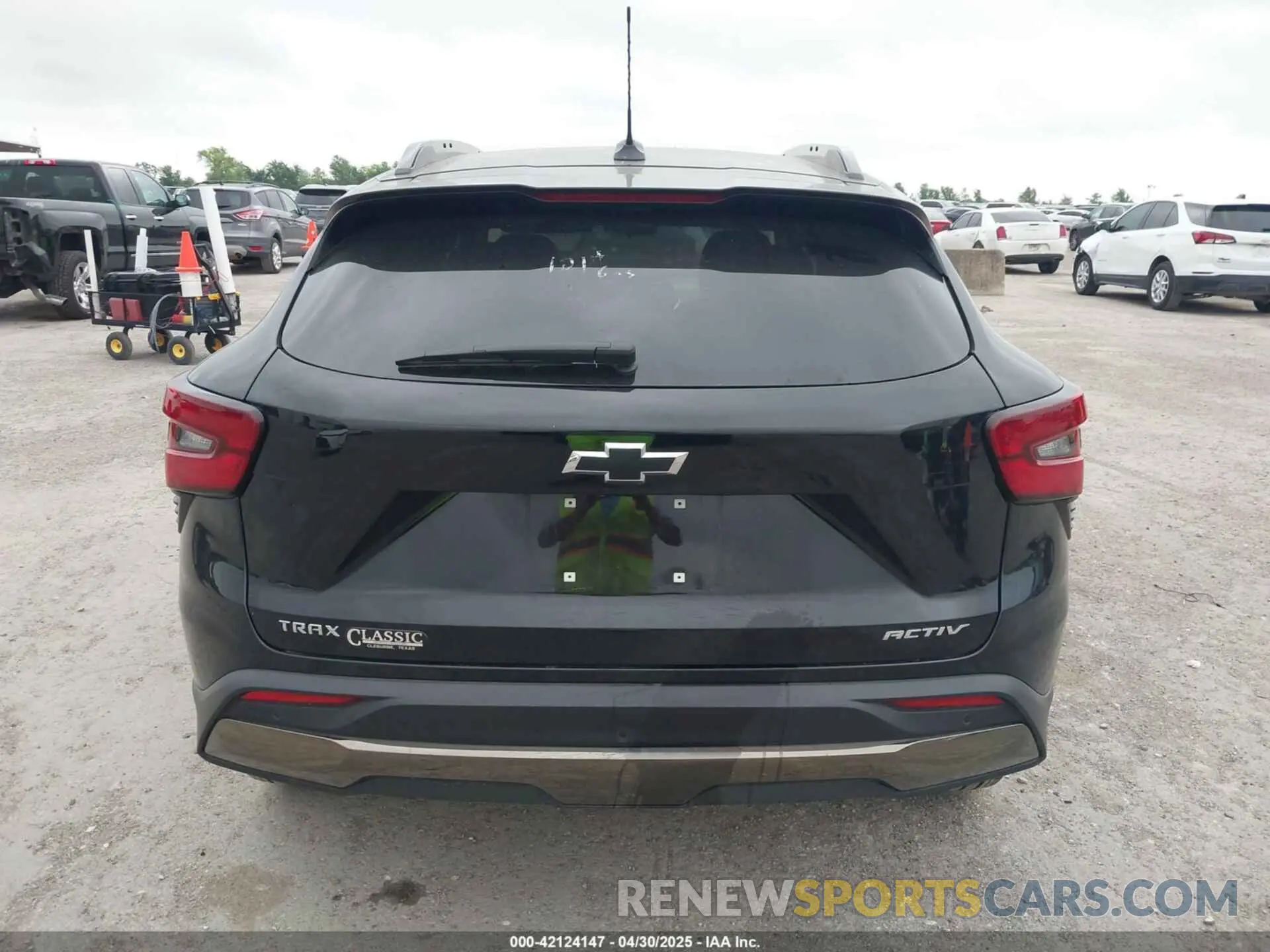 16 Photograph of a damaged car KL77LKEP1SC143223 CHEVROLET TRAX 2025