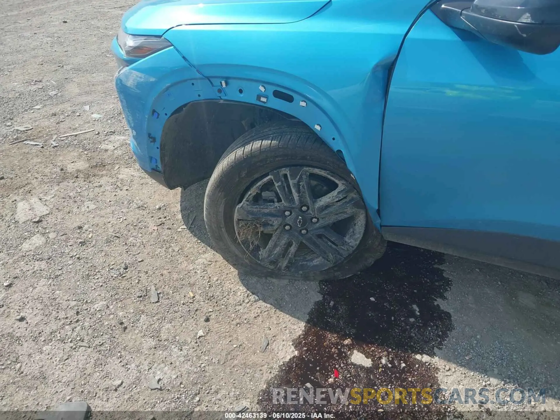 12 Photograph of a damaged car KL77LKEP3SC117612 CHEVROLET TRAX 2025