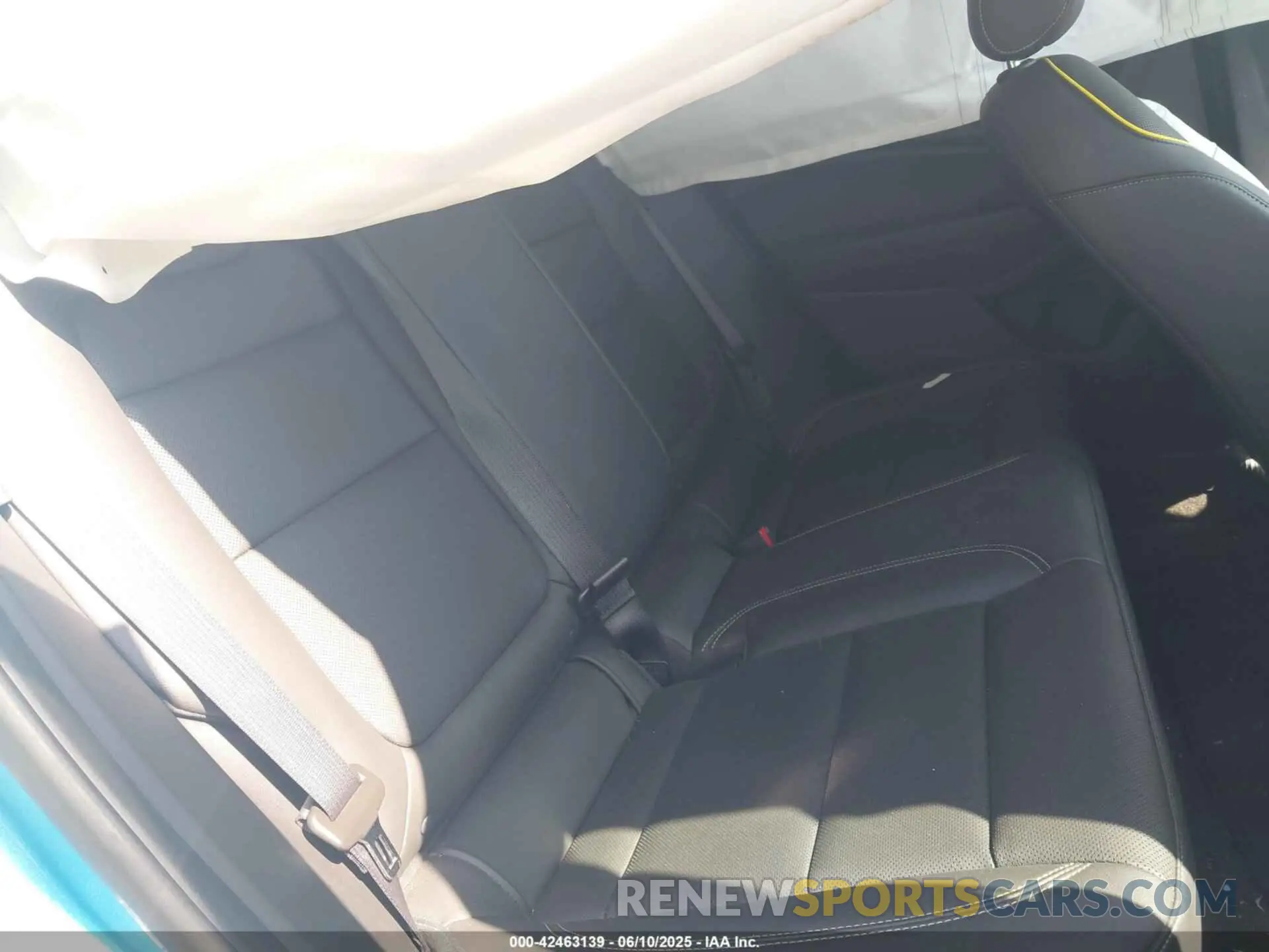 8 Photograph of a damaged car KL77LKEP3SC117612 CHEVROLET TRAX 2025