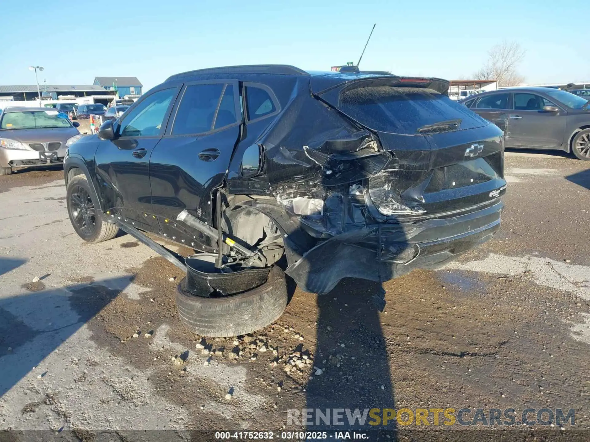 3 Photograph of a damaged car KL77LKEP4SC035310 CHEVROLET TRAX 2025
