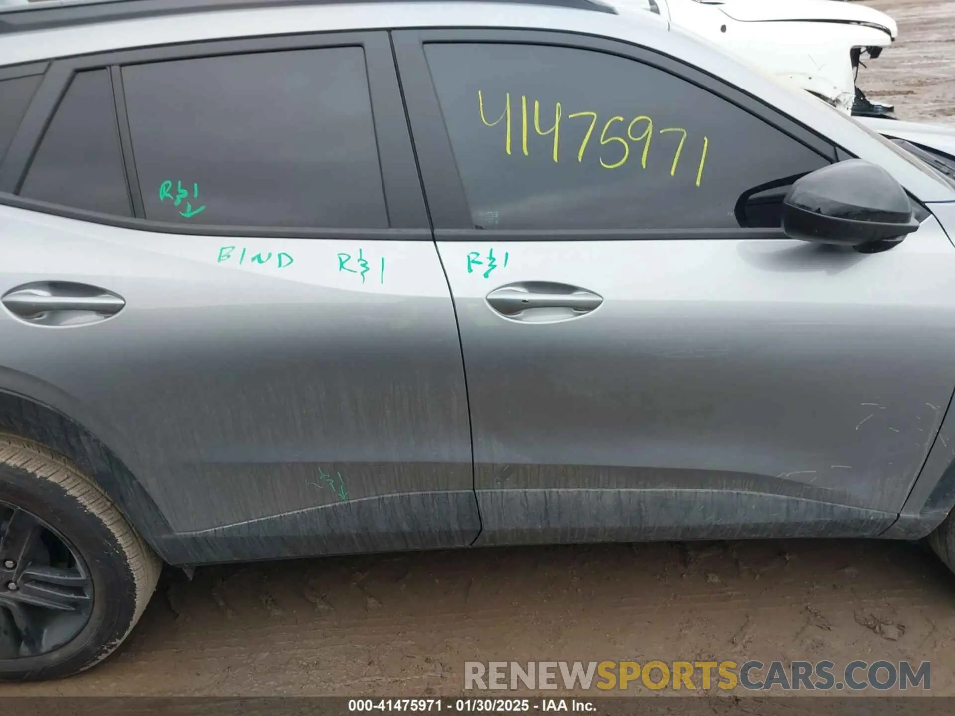 13 Photograph of a damaged car KL77LKEP5SC017379 CHEVROLET TRAX 2025