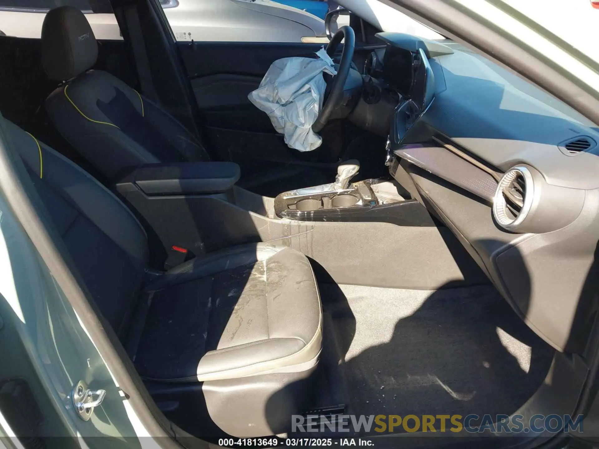 5 Photograph of a damaged car KL77LKEP5SC051659 CHEVROLET TRAX 2025