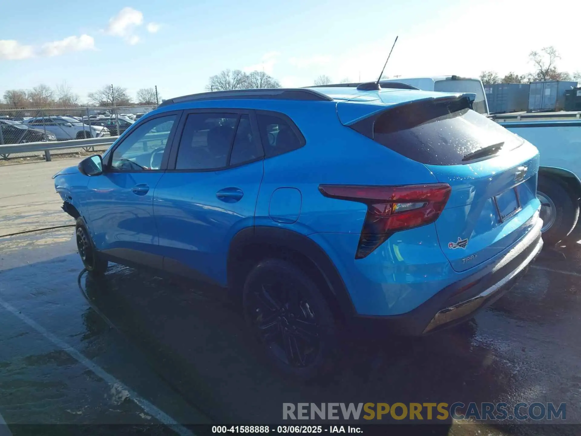 15 Photograph of a damaged car KL77LKEP6SC168747 CHEVROLET TRAX 2025