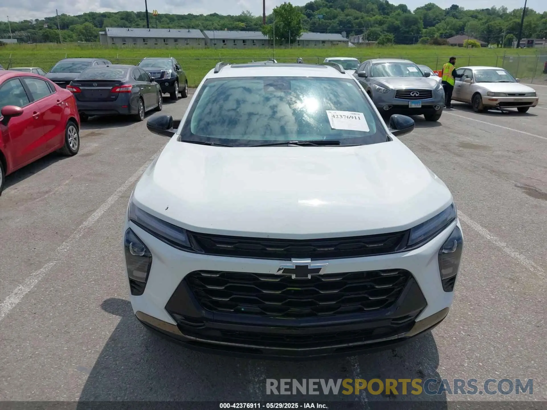 12 Photograph of a damaged car KL77LKEP7SC040856 CHEVROLET TRAX 2025