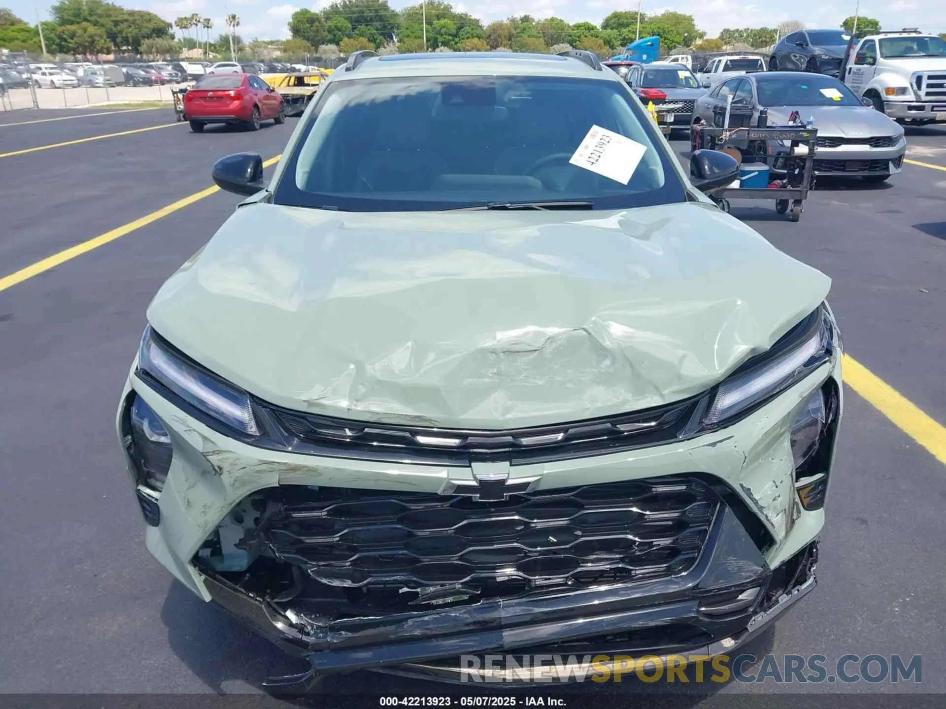 12 Photograph of a damaged car KL77LKEP7SC106127 CHEVROLET TRAX 2025