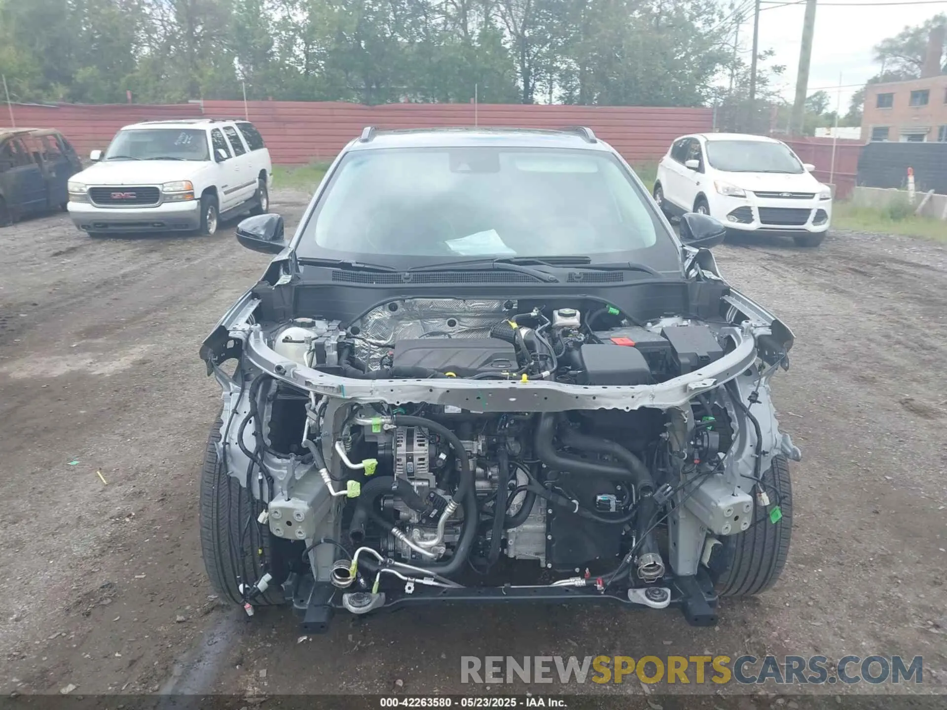 12 Photograph of a damaged car KL77LKEP8SC077947 CHEVROLET TRAX 2025