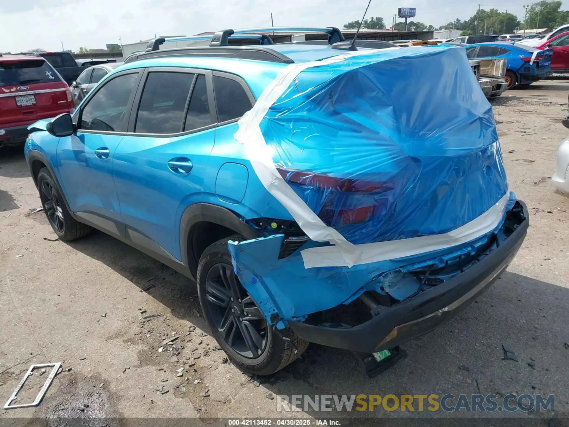 3 Photograph of a damaged car KL77LKEP8SC088981 CHEVROLET TRAX 2025