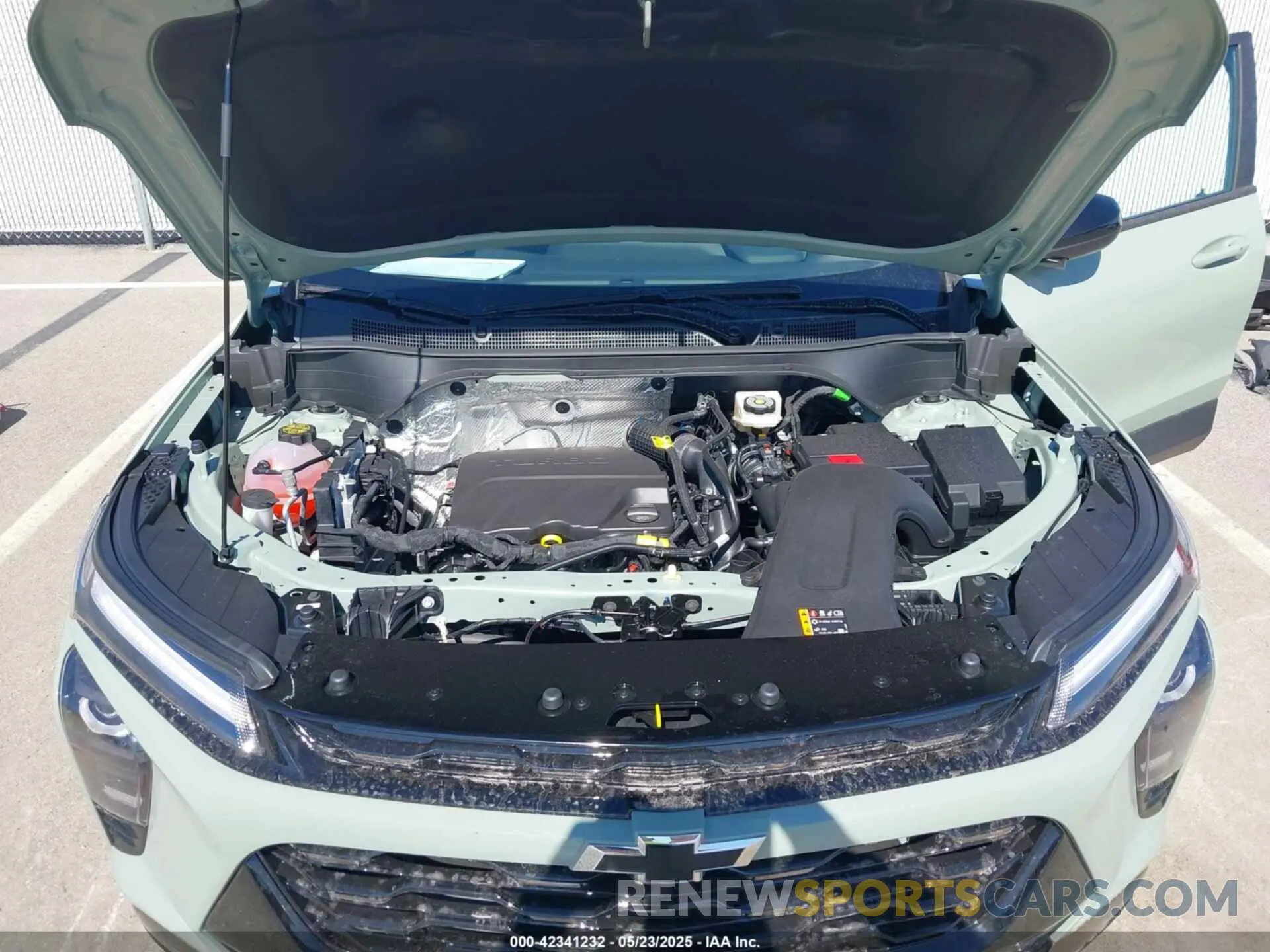 10 Photograph of a damaged car KL77LKEP8SC227944 CHEVROLET TRAX 2025