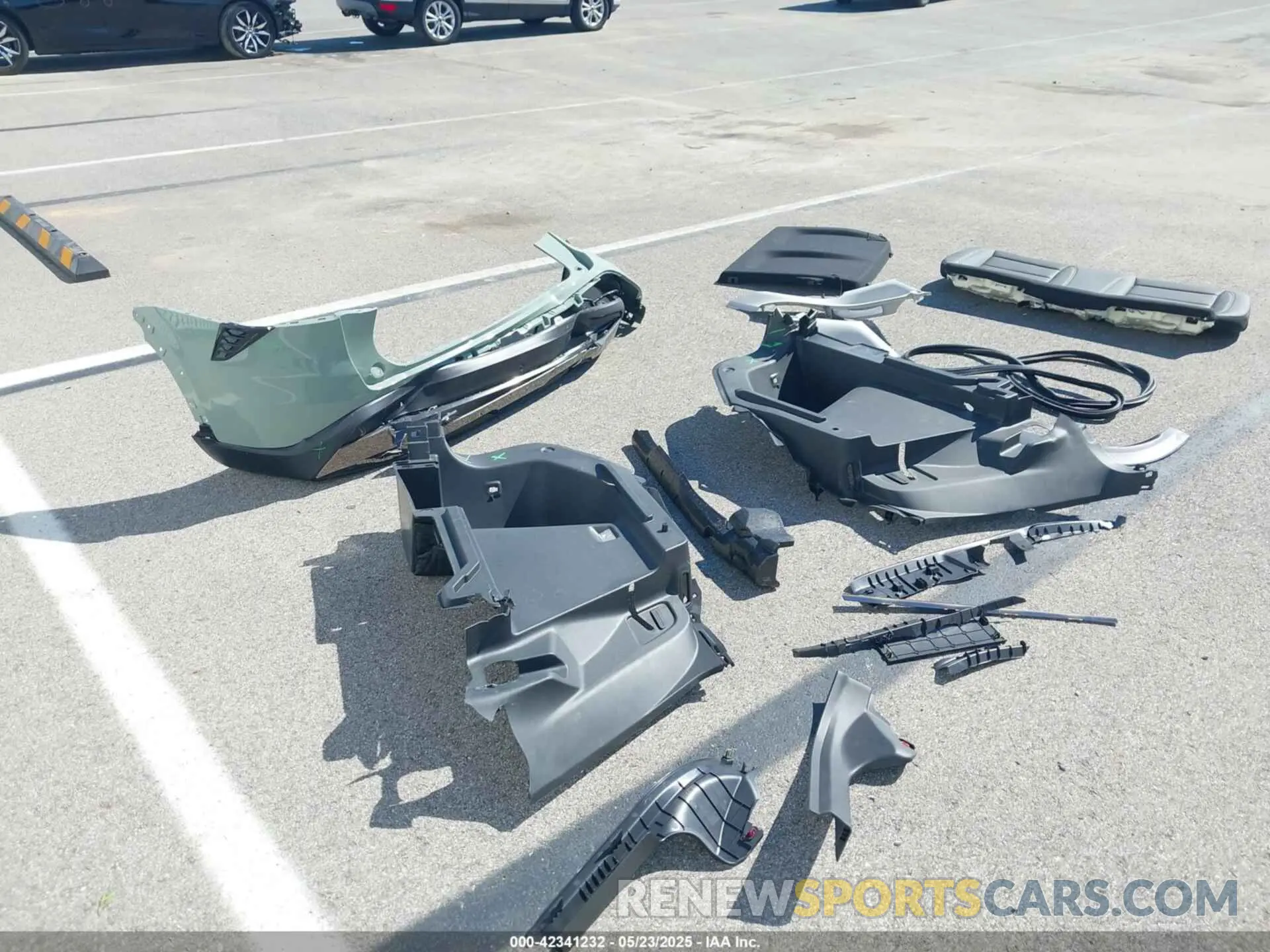 18 Photograph of a damaged car KL77LKEP8SC227944 CHEVROLET TRAX 2025