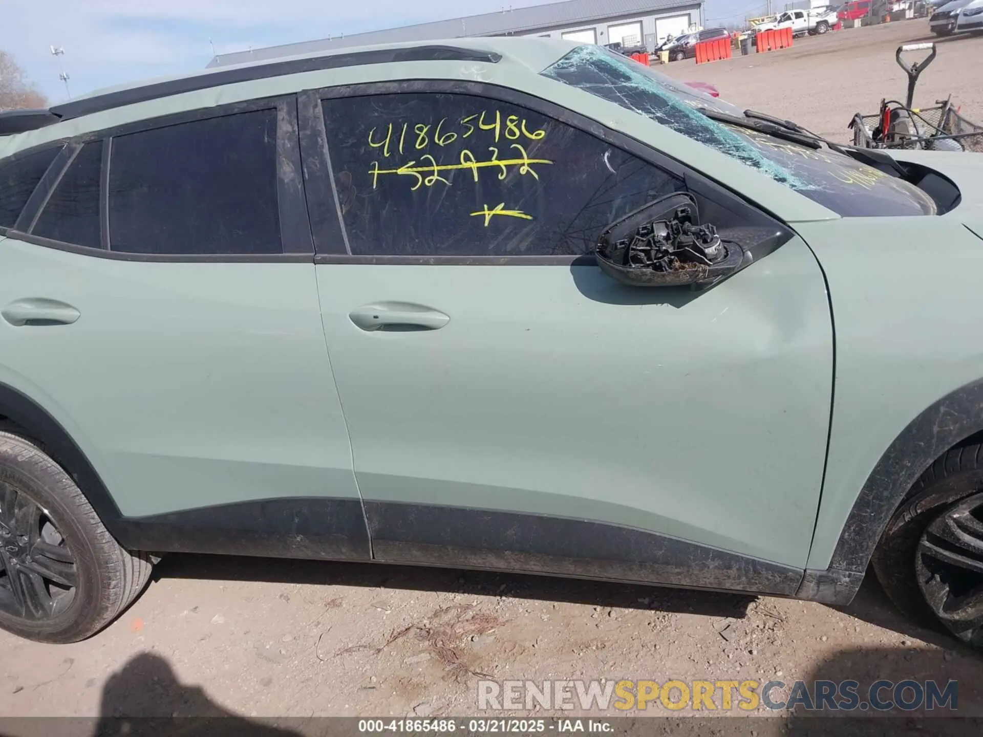 12 Photograph of a damaged car KL77LKEP9SC152932 CHEVROLET TRAX 2025
