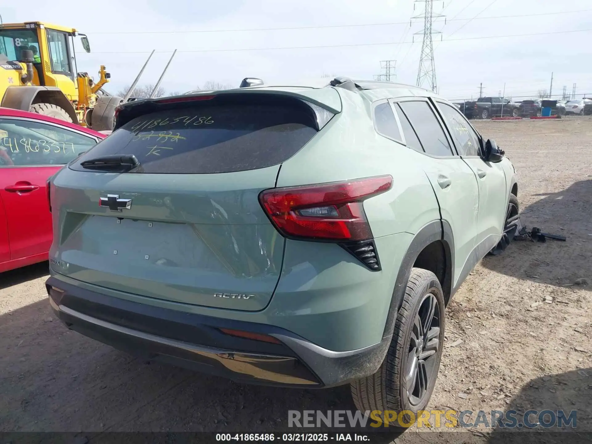 4 Photograph of a damaged car KL77LKEP9SC152932 CHEVROLET TRAX 2025