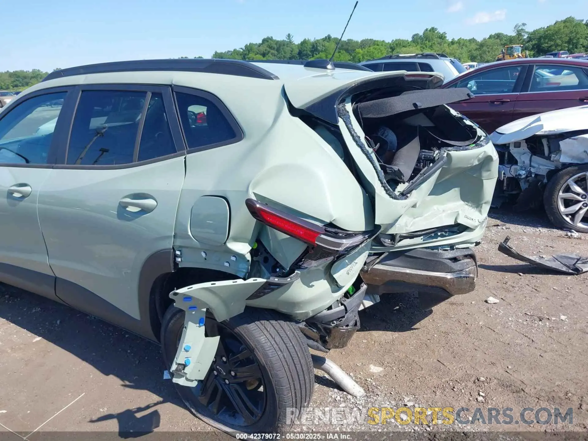 6 Photograph of a damaged car KL77LKEPXSC115632 CHEVROLET TRAX 2025