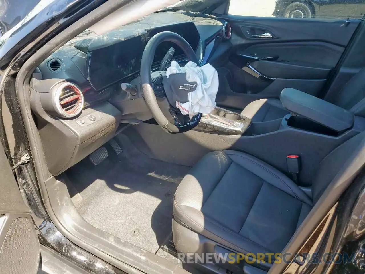7 Photograph of a damaged car KL77LJE21RC068919 CHEVROLET TRAX 2RS 2024