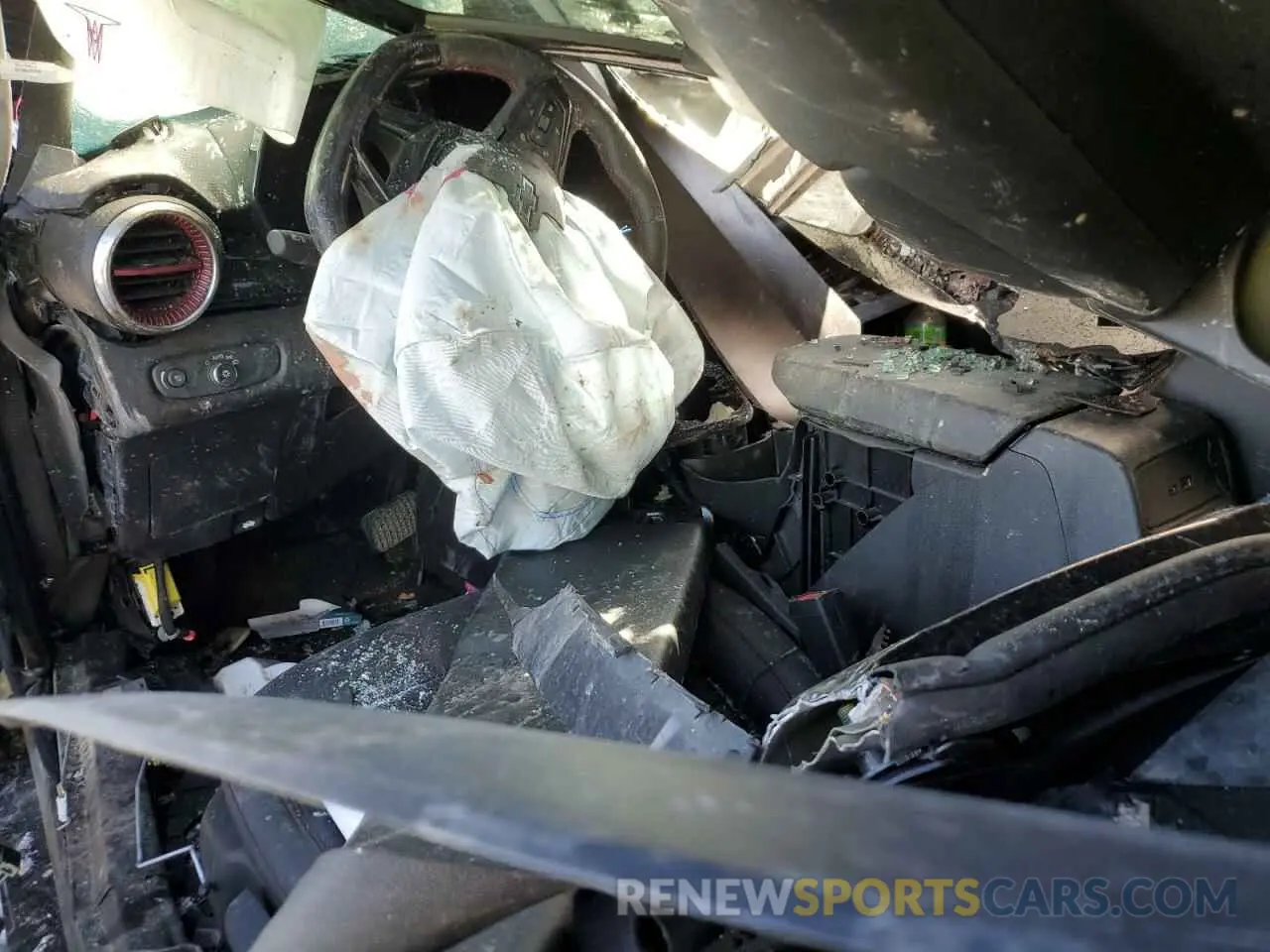 8 Photograph of a damaged car KL77LJE21RC079158 CHEVROLET TRAX 2RS 2024