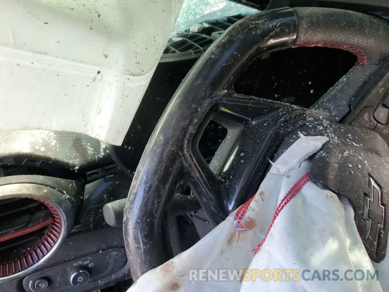 9 Photograph of a damaged car KL77LJE21RC079158 CHEVROLET TRAX 2RS 2024